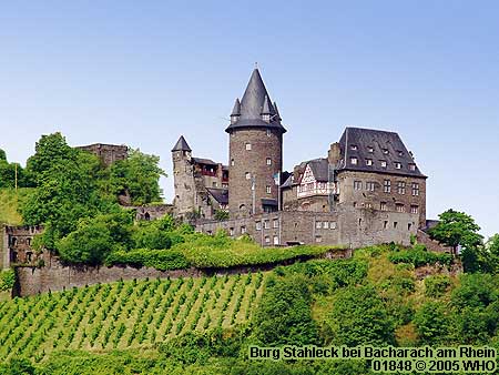 Burg Stahleck oberhalb von Bacharach am Rhein.